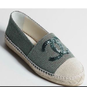 🎉 Host Pick 🎉 CHANEL Espadrilles (Hard to Find)